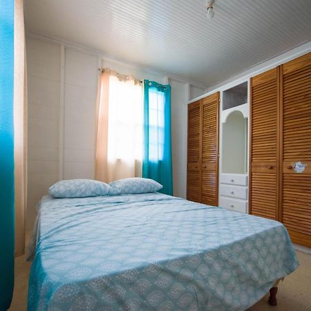 T.Cole'S Holiday Rental Saint James Bagian luar foto